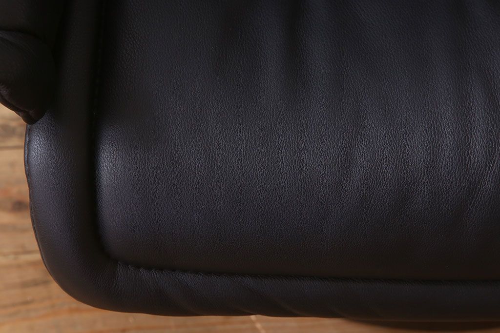 中古美品　EKORNES(エコーネス)　ロイヤルシリーズ　ストレスレスチェア・オットマン(テーブル付き)