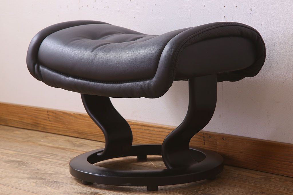 中古美品　EKORNES(エコーネス)　ロイヤルシリーズ　ストレスレスチェア・オットマン(テーブル付き)