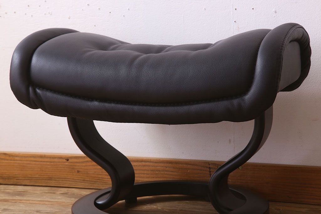 中古美品　EKORNES(エコーネス)　ロイヤルシリーズ　ストレスレスチェア・オットマン(テーブル付き)