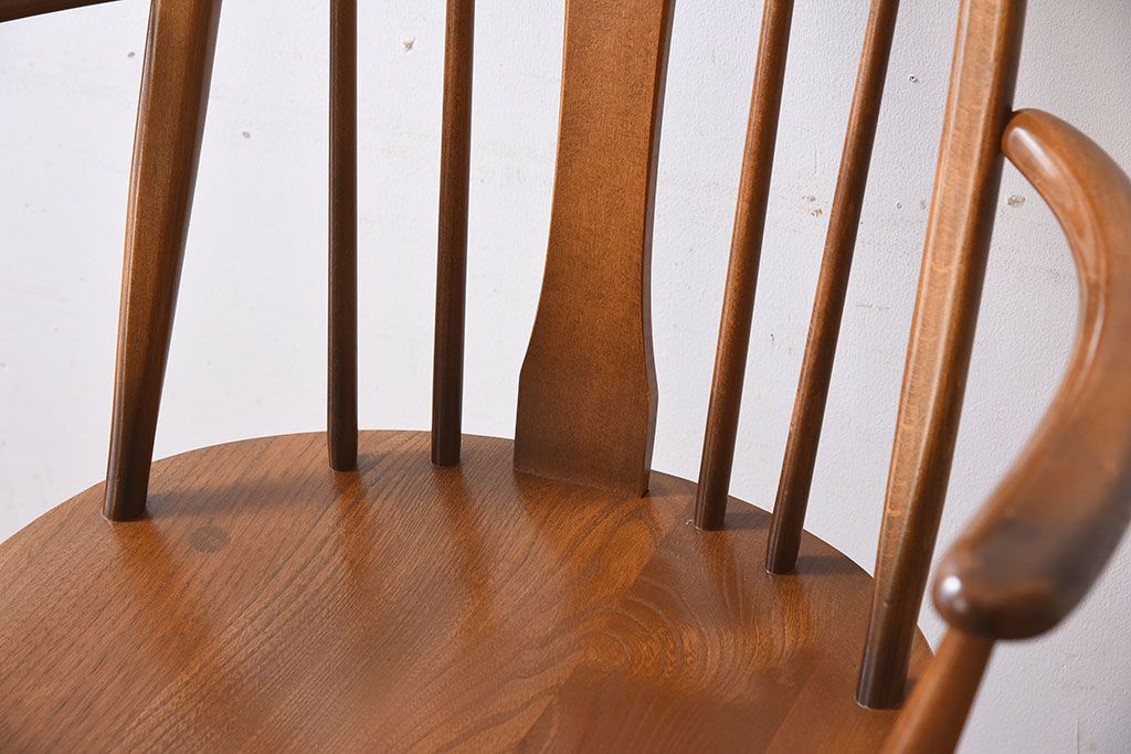 ヴィンテージ家具　イギリス　ERCOL(アーコール)　ビンテージ　スワンアームチェア(クエーカーチェア)(1)