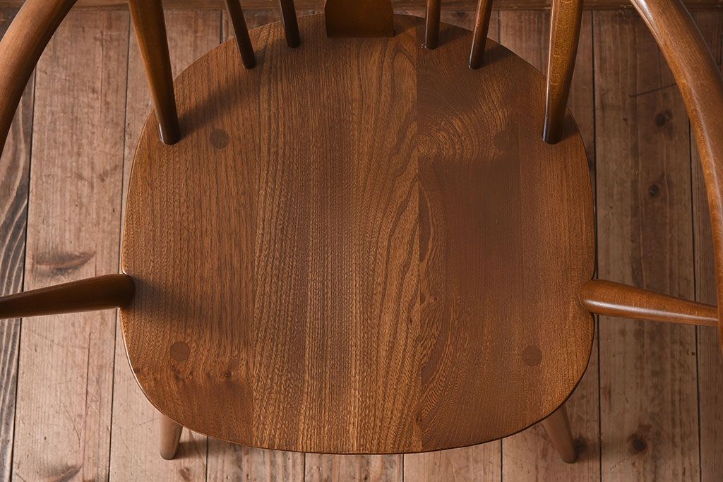 ヴィンテージ家具　イギリス　ERCOL(アーコール)　ビンテージ　スワンアームチェア(クエーカーチェア)(1)