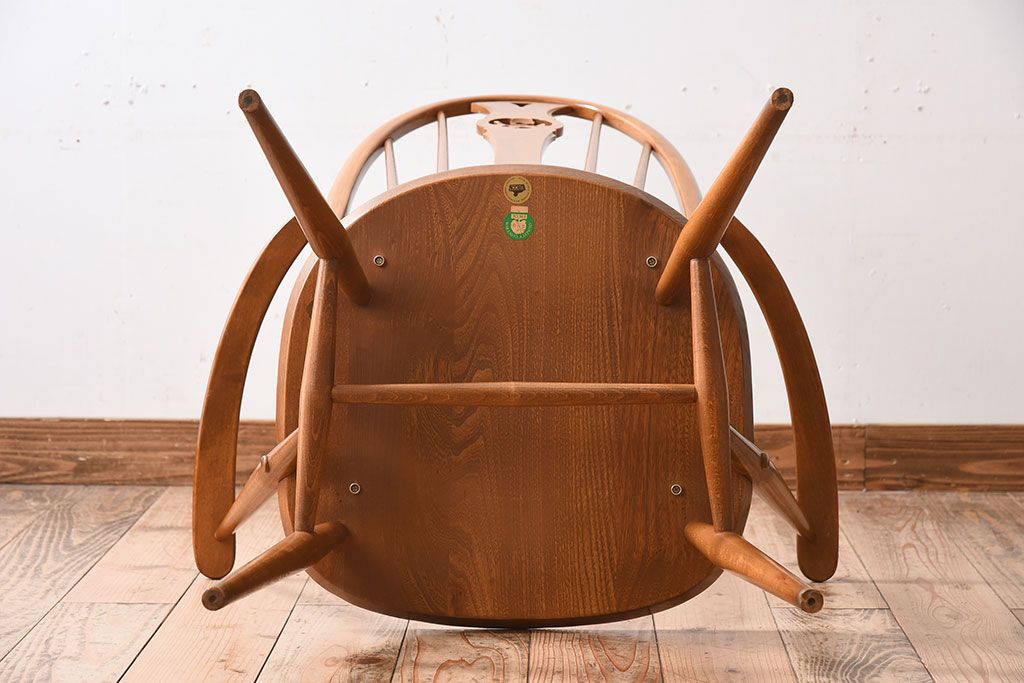 ヴィンテージ家具　イギリス　ERCOL(アーコール)　ビンテージ　スワンアームチェア(クエーカーチェア)(1)