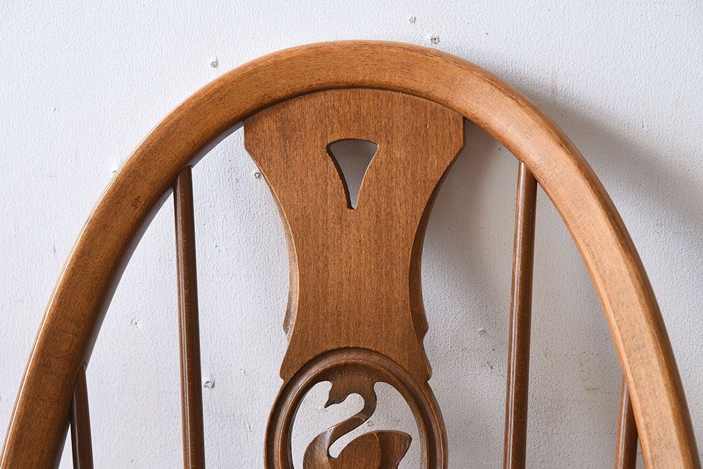 ヴィンテージ家具　イギリス　ERCOL(アーコール)　ビンテージ　スワンアームチェア(クエーカーチェア)(2)