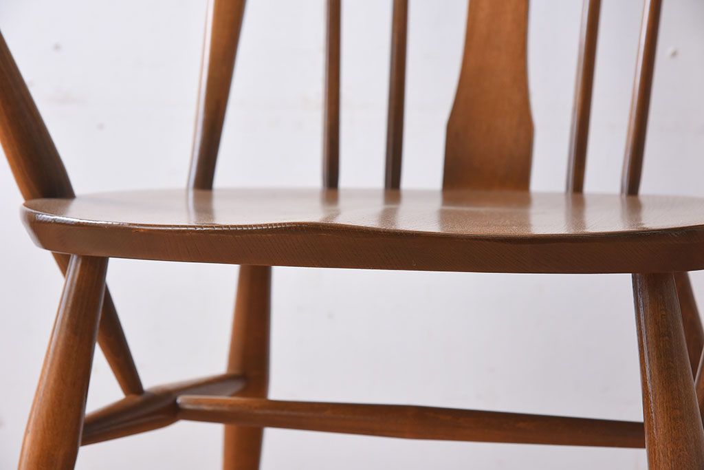 ヴィンテージ家具　イギリス　ERCOL(アーコール)　ビンテージ　スワンアームチェア(クエーカーチェア)(2)