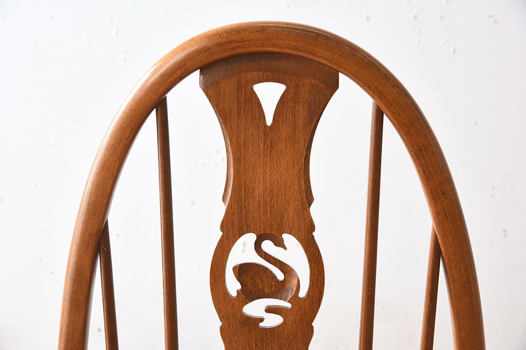 ヴィンテージ家具　イギリス　ERCOL(アーコール)　ビンテージ　スワンアームチェア(クエーカーチェア)(2)