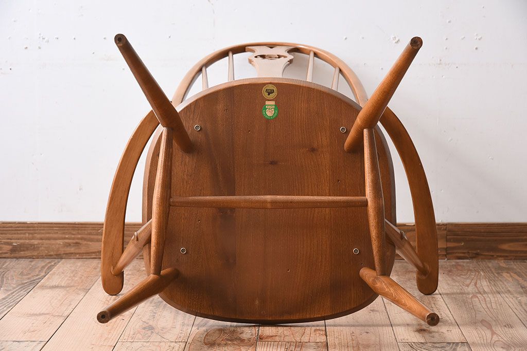 ヴィンテージ家具　イギリス　ERCOL(アーコール)　ビンテージ　スワンアームチェア(クエーカーチェア)(2)