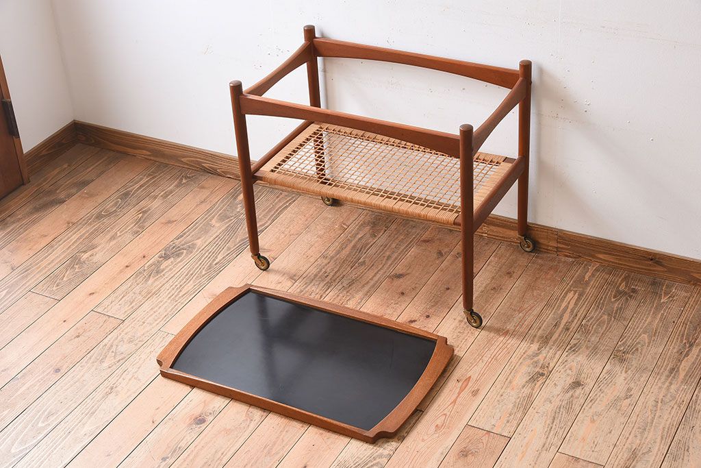北欧家具 ビンテージ デンマーク製 チーク材のキッチントロリー