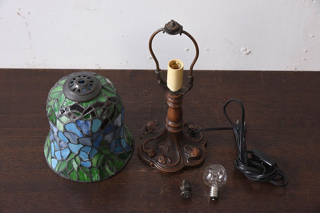 中古　ステンドグラスシェードのスタンドライト(照明)(1)