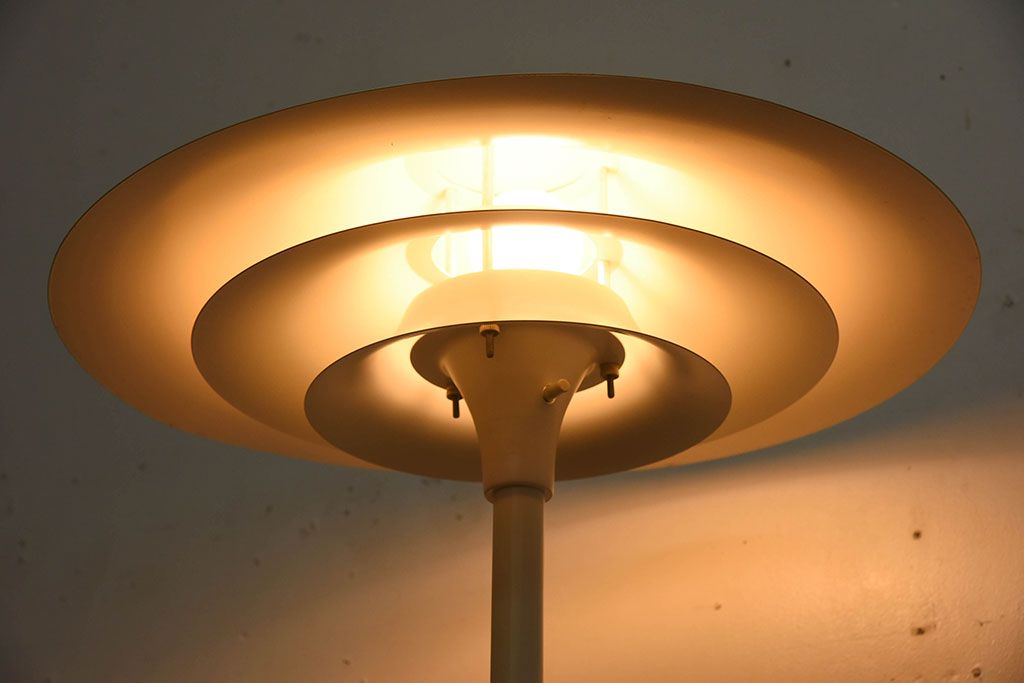北欧ビンテージ　LYFA　ADINA　デンマーク製フロアスタンド照明(ライト)