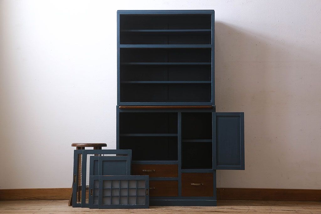 レトロ家具 昭和レトロ レトロガラス入り!幅が狭いアンティーク レトロ家具 昭和レトロ レトロガラス入り!幅が狭いアンティーク