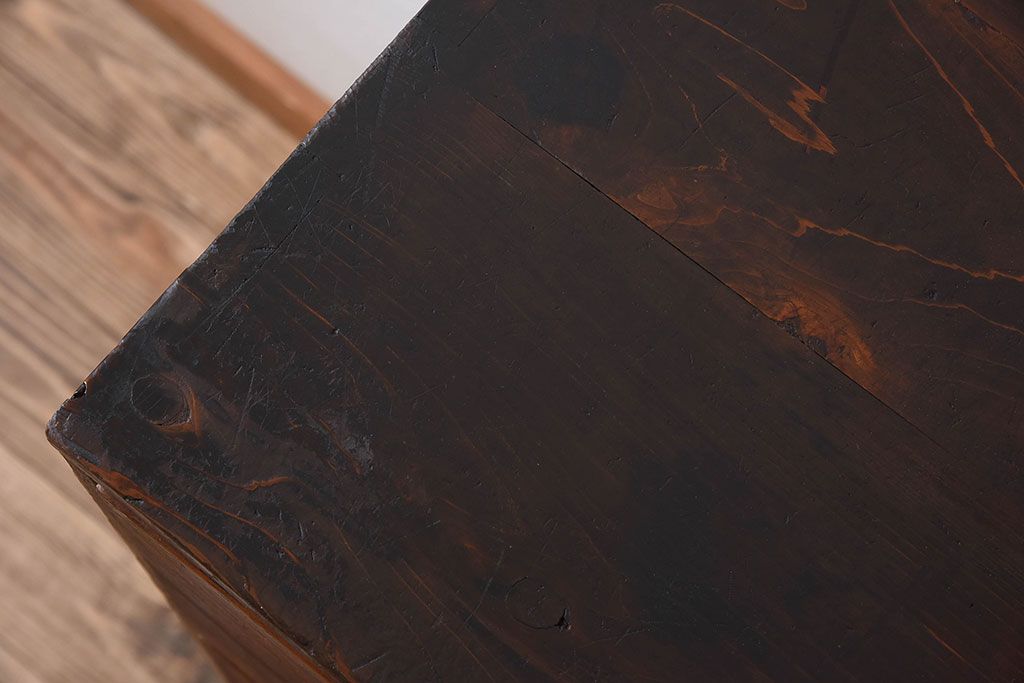 アンティーク家具　古民具・骨董　古い檜材の縦型4杯引き出し