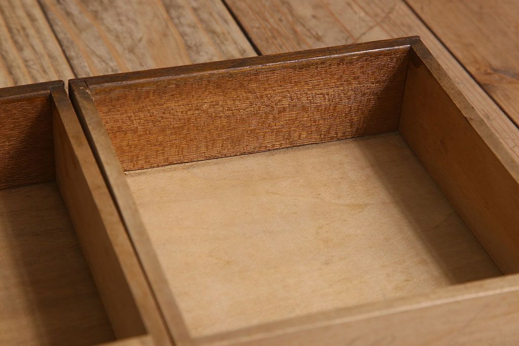レトロ家具　昭和レトロ　古い木製のアンティーク本箱(ブックケース)(2)