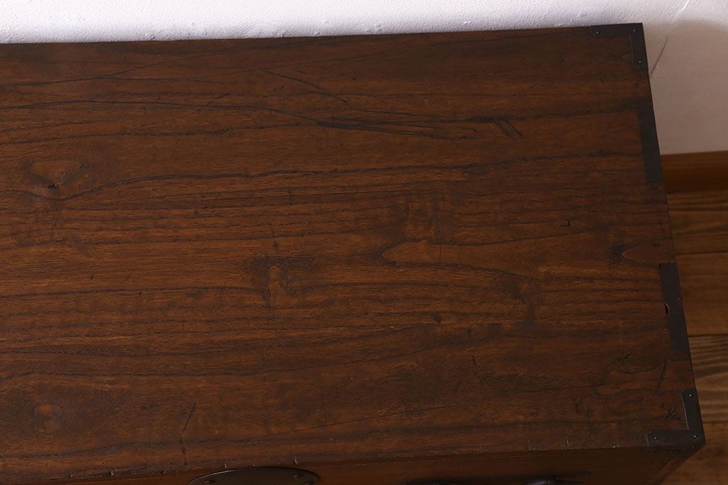 アンティーク家具　総桐材　和製アンティーク　上手物　二段重ね時代箪笥(衣装箪笥、桐箪笥、桐たんす)