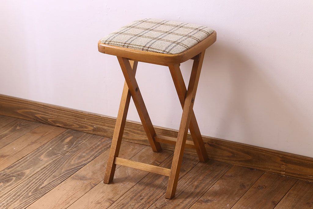 ヴィンテージ家具　英国ビンテージ　1970年　折りたたみ椅子(フォールディングスツール)(2)