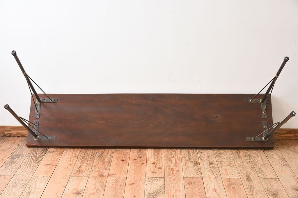 アンティーク家具　古い天板一枚板!シンプルな鉄脚テーブル