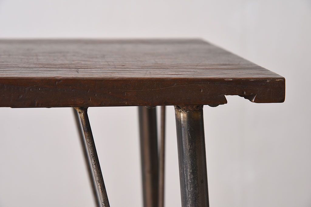 アンティーク家具　古い天板一枚板!朴の木材製　シンプルな鉄脚テーブル