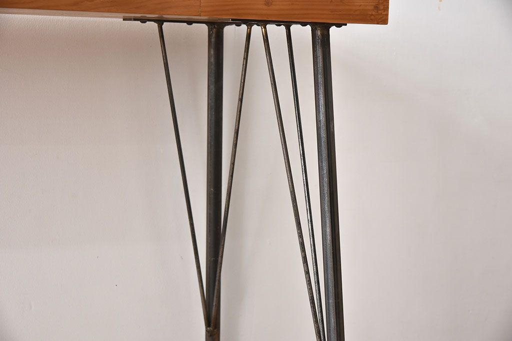 アンティーク家具　古い天板一枚板!檜材製　シンプルな鉄脚テーブル