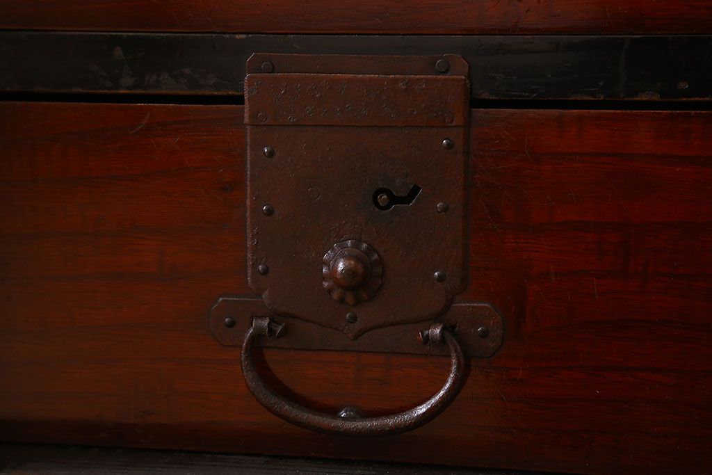 アンティーク家具　最上箪笥(衣装箪笥)　古民具・骨董　前面栗材