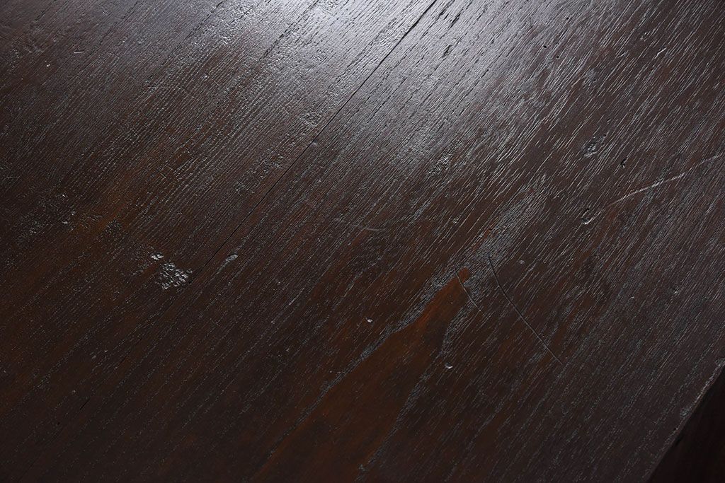 アンティーク家具　鉄脚付き!アンティークの衣装箪笥ローボード