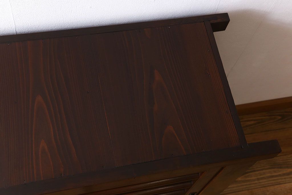 アンティーク家具　水屋箪笥サイドボード(下駄箱)　四尺　和製アンティーク