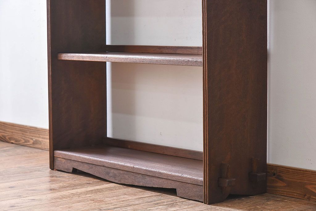 アンティーク家具　アンティーク　ラワン材製　古い木の本棚(飾り棚・ディスプレイラック)
