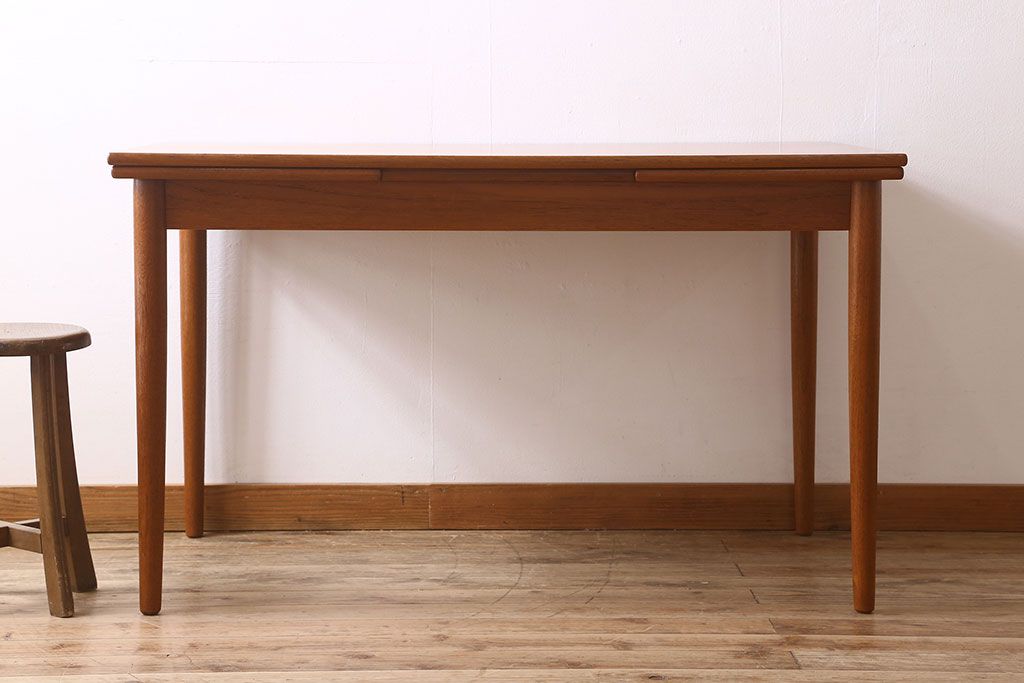 北欧家具　ビンテージ　シンプルなダイニングテーブル(エクステンションテーブル)