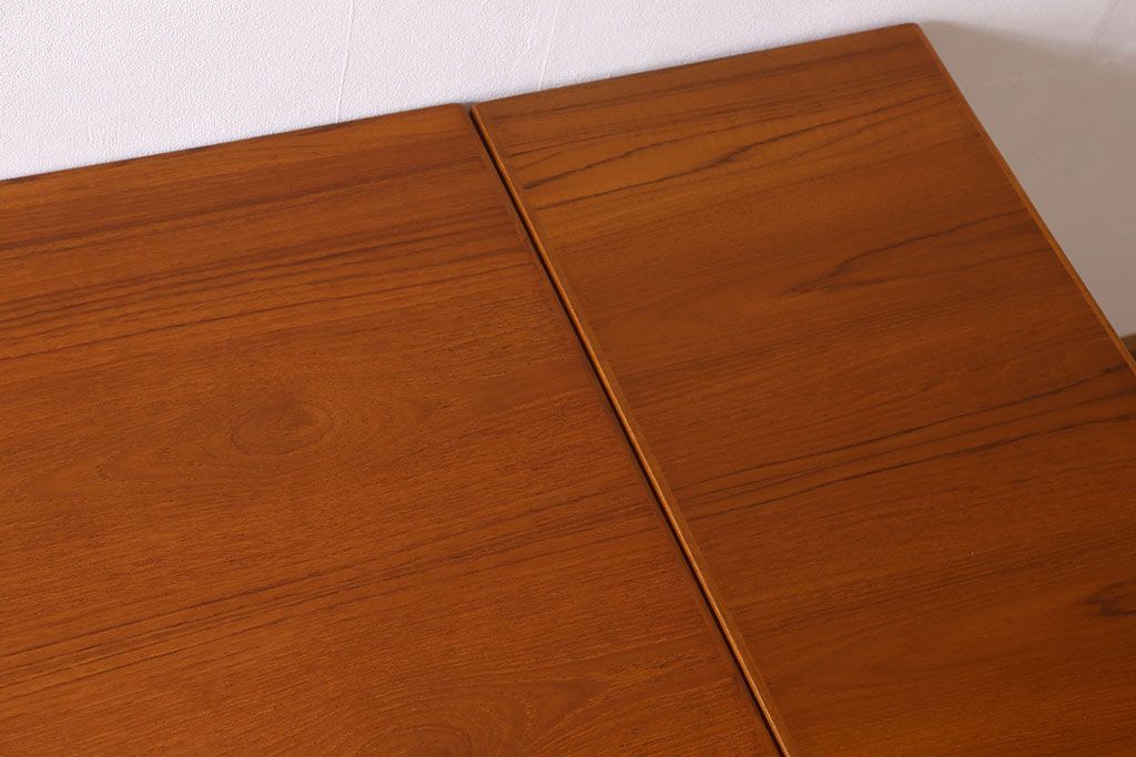 北欧家具　ビンテージ　シンプルなダイニングテーブル(エクステンションテーブル)