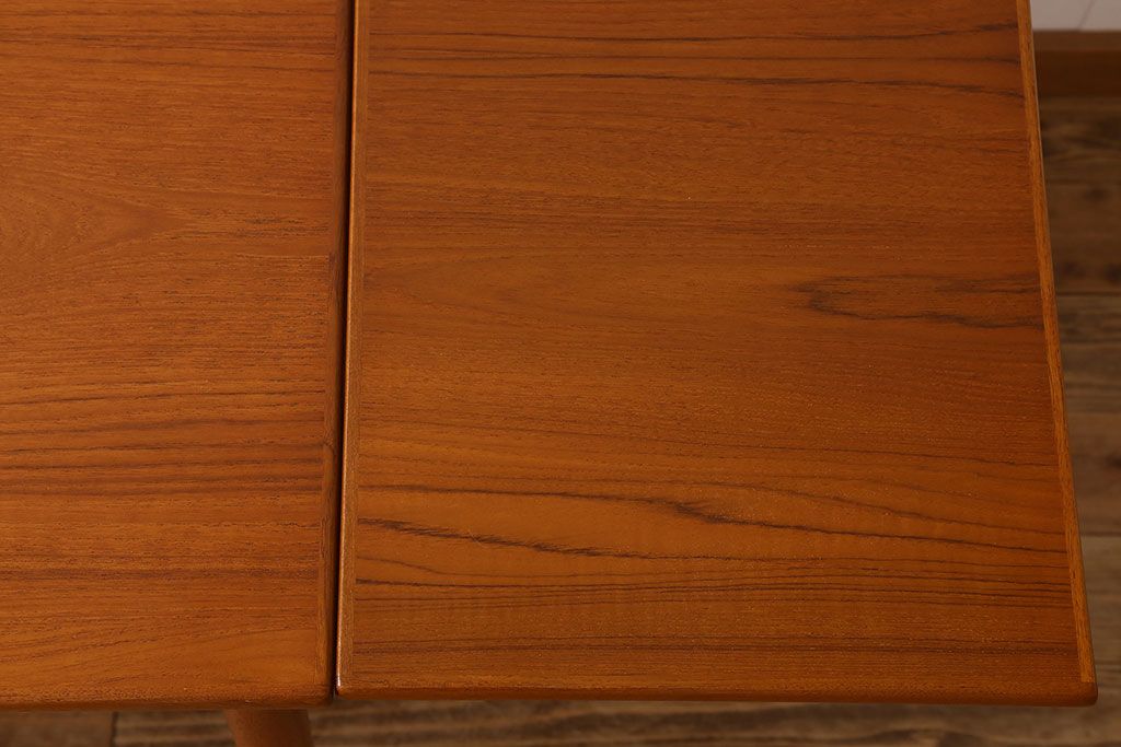 北欧家具　ビンテージ　シンプルなダイニングテーブル(エクステンションテーブル)