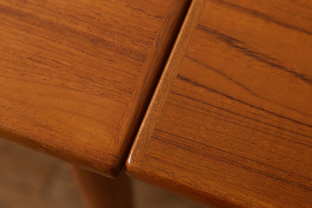 北欧家具　ビンテージ　シンプルなダイニングテーブル(エクステンションテーブル)