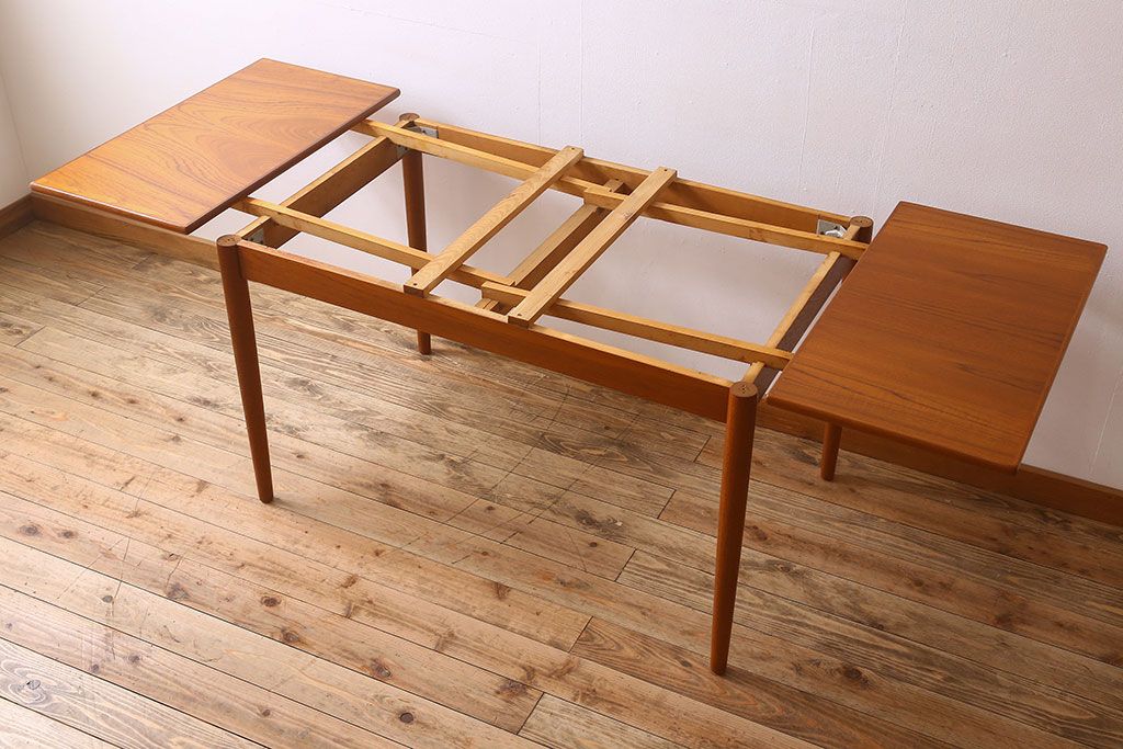 北欧家具　ビンテージ　シンプルなダイニングテーブル(エクステンションテーブル)