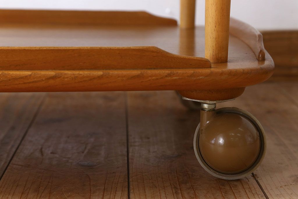 ヴィンテージ家具　ERCOL(アーコール)　イギリスビンテージ　トロリーキャスターワゴン