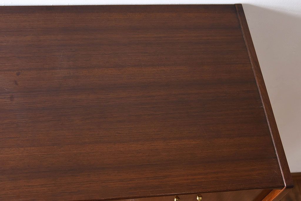 ヴィンテージ家具　G-PLAN　北欧ビンテージ　BBシリーズ　ハンガー掛け付きキャビネット(ワードローブ)