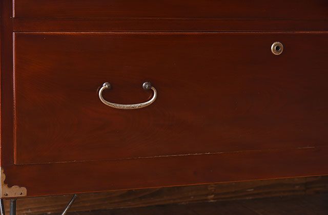 アンティーク家具　鉄脚付き時代箪笥ローボード　前面欅材　和製アンティーク