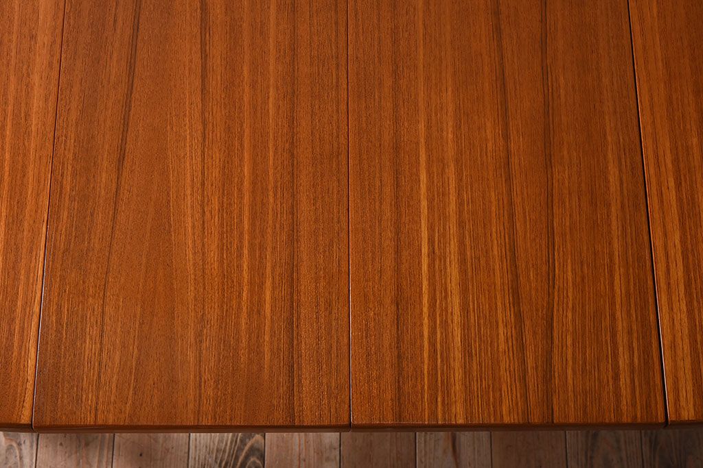 ヴィンテージ家具　北欧ビンテージ　TROEDS社製　エクステンションテーブル