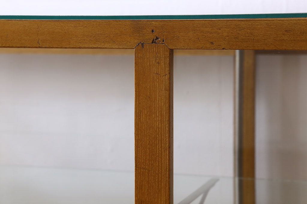 レトロ家具　昭和レトロ　古いナラ材製のシンプルなガラスケース(ショーケース)