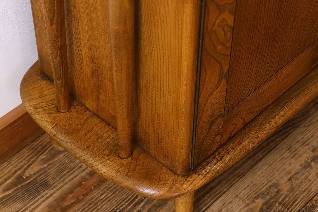 ヴィンテージ家具　イギリスビンテージ　ERCOL(アーコール)　ルームディバイダー(飾り棚)
