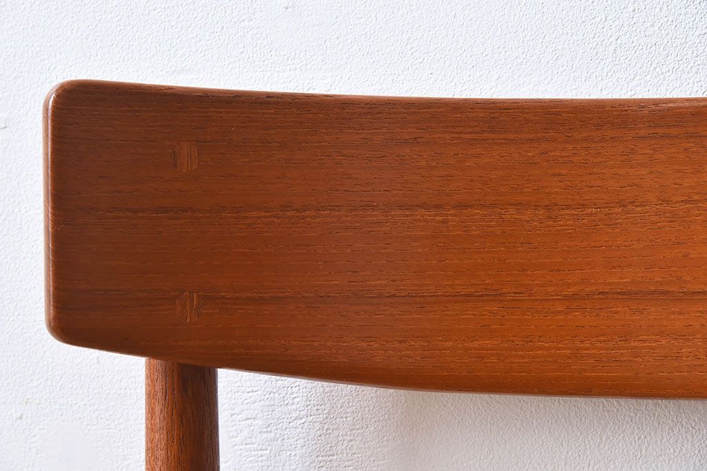 ヴィンテージ家具　北欧ビンテージ　スウェーデンTROEDS製　チーク材のチェア(ダイニングチェア)(1)