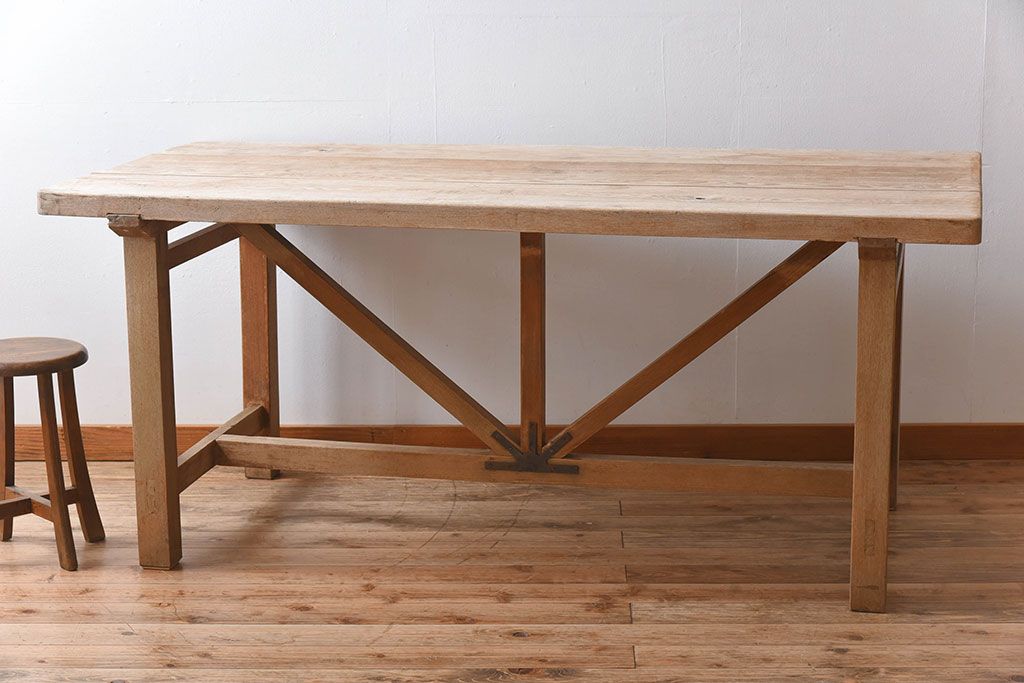 アンティーク家具　極厚天板　ナラ材製　木味　大きなアンティーク作業台(ダイニングテーブル)