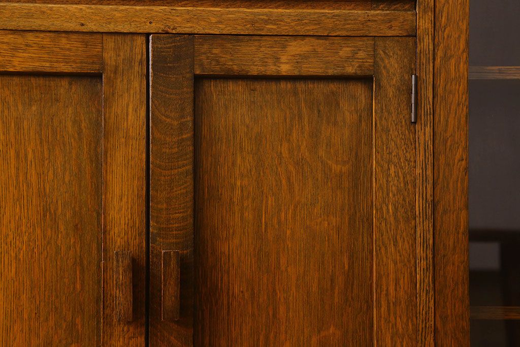 英国アンティーク家具　ビューローブックケース　オーク材