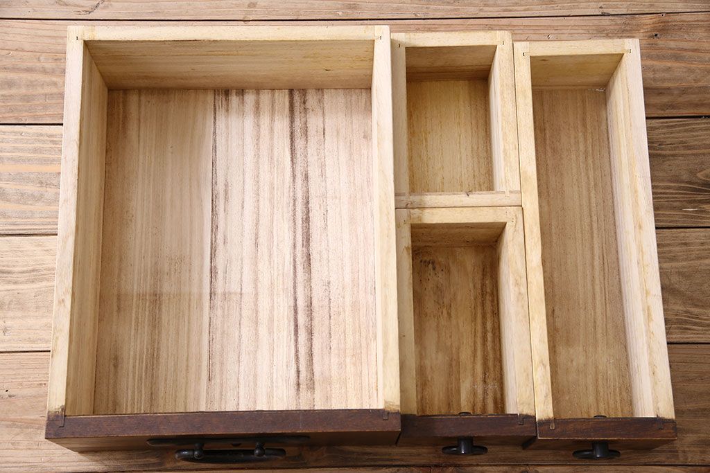 中古　民芸家具　国産　手作り　五尺　栗無垢材製!収納箪笥サイドボード(水屋箪笥)
