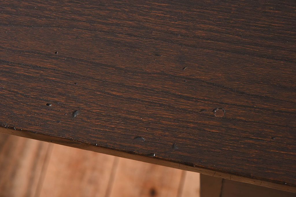 アンティーク家具　天板ナラ材　アンティーク 古い木製の艶消しブラックペイント片袖机