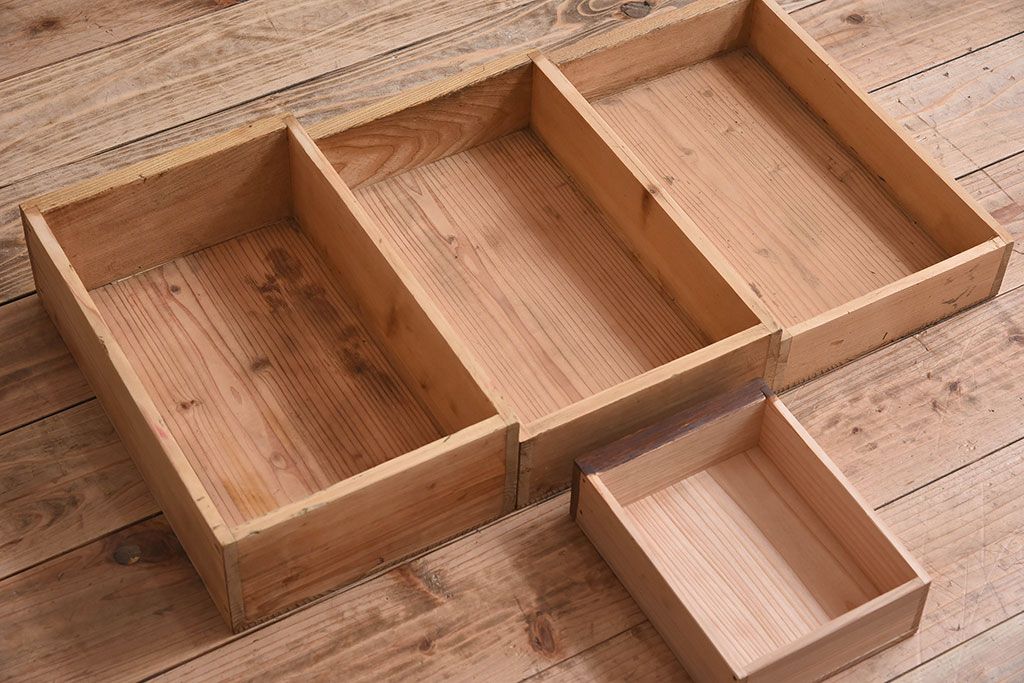 レトロ家具　ナラ材製　象嵌!古い木のレトロなライティングビューロー