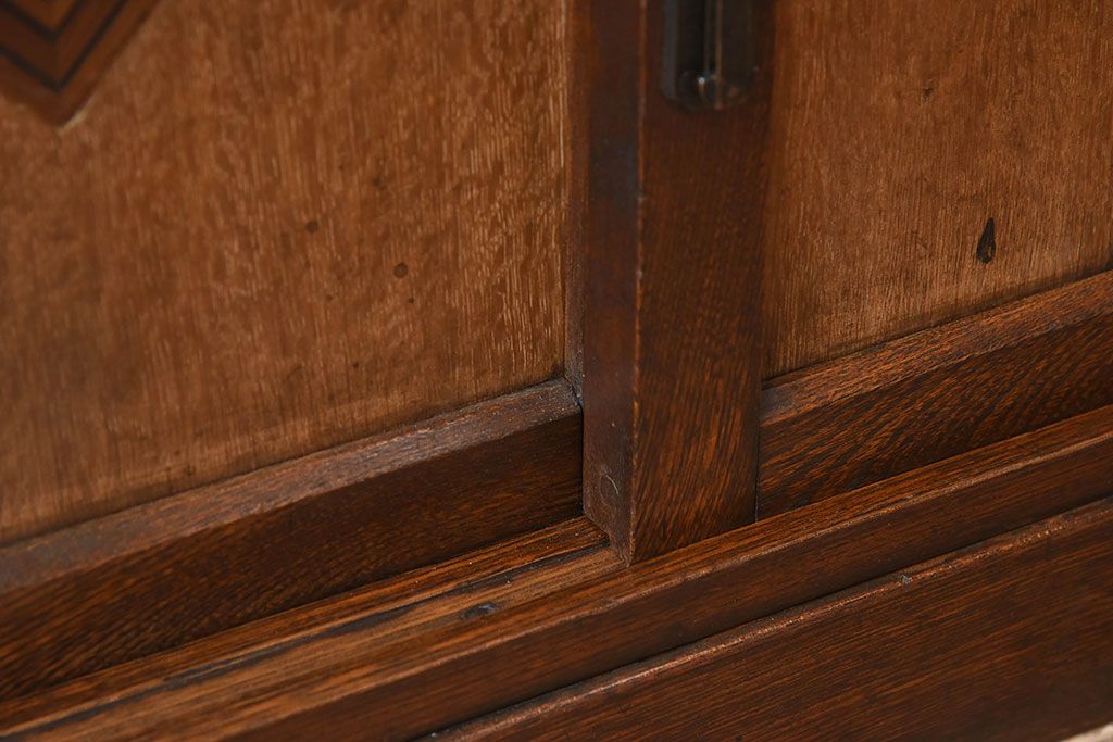 レトロ家具　ナラ材製　象嵌!古い木のレトロなライティングビューロー