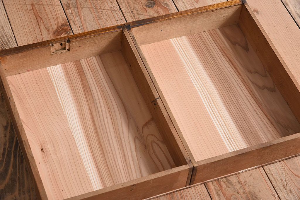 レトロ家具　栓材製　レトロな古い木のアンティーク文机