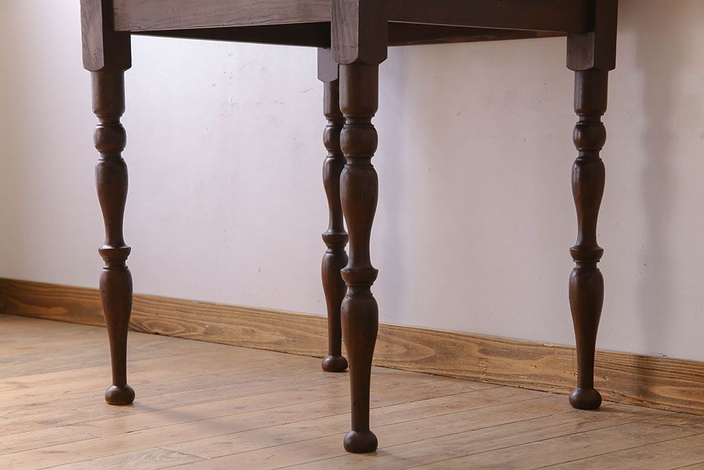 アンティーク家具　和製アンティーク　大正ロマンな総檜材のダイニングテーブル