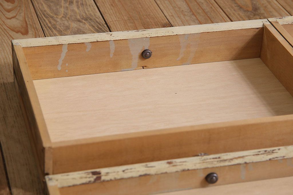アンティーク家具　ガラスの取っ手のペイントデンタルキャビネット　ミストガラス