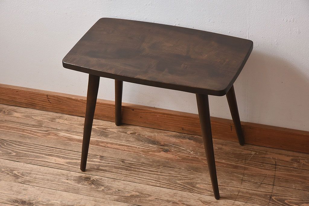 アンティーク家具　天板一枚板!シンプルな古い木のアンティークサイドテーブル