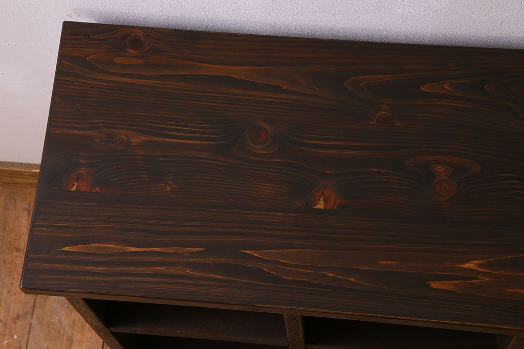 【0様ご成約済み】アンティーク　檜材天板付き!シンプルでレトロなマス目棚(収納棚、飾り棚)