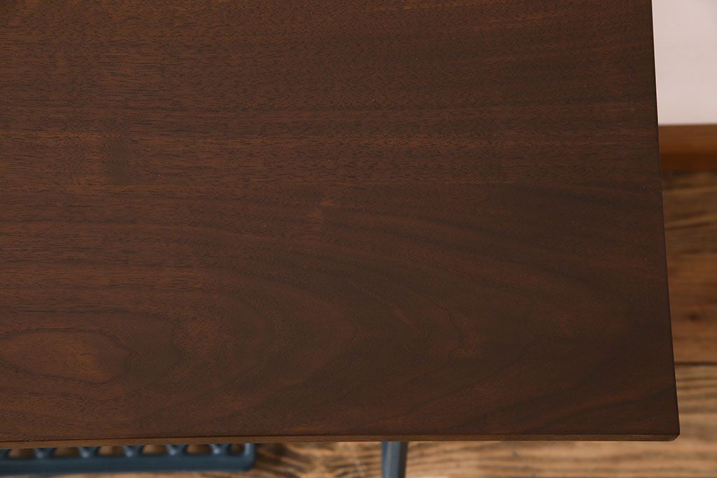 レトロ家具　アンティーク　ネイビーペイントレッグ　レトロなシンガー社製ミシンテーブル(シンガーミシン、ミシン台)(2)