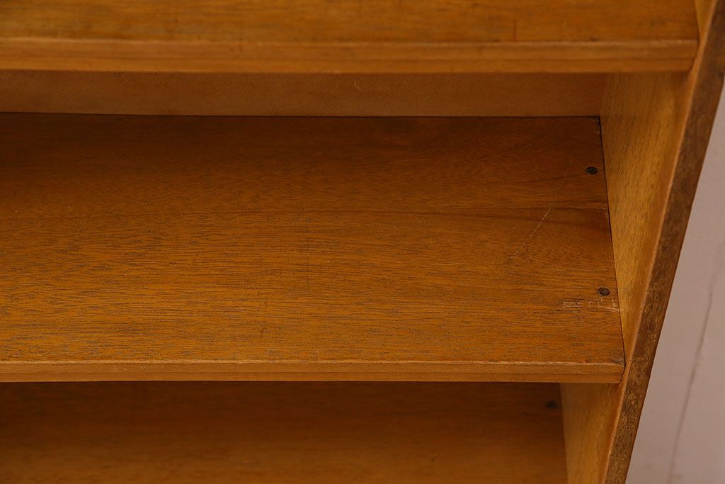 レトロ家具　昭和レトロ　背の高いシンプルなアンティーク本棚(飾り棚・シェルフ)